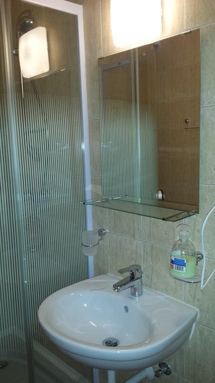 Hanna Szobai Tarcal Room photo